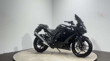 Kawasaki Ninja EX 250 2012 ONLY 9K NEW MOT 33BHP A2 READY 250CC SPORTS BIKE 3