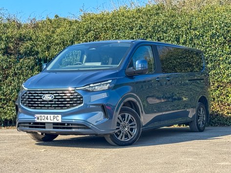 Ford Tourneo Custom Titanium Luxe | 9 Seat | Auto | L2 LWB | 320 | Euro 6 | £31,993 + vat