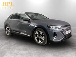 Audi Q8 50 Sport SUV 5dr Electric Auto quattro 95kWh (11kW Charger) (340 ps) 1 Owne