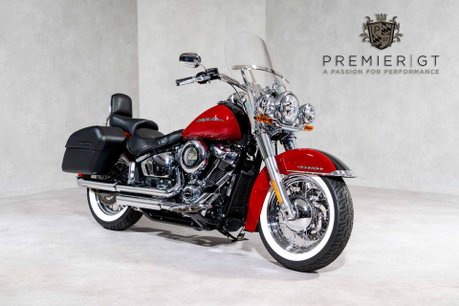 Harley-Davidson Softail Deluxe 1745. VAT Q. ONE OWNER. IMMACULATE EXAMPLE. TWO-TONE PAINT. 1