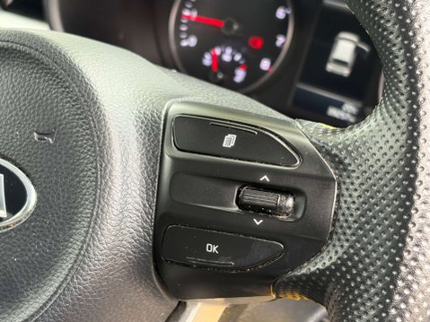 Kia Picanto 1.0 Picanto X-Line 5dr 17