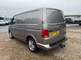 Volkswagen Transporter AUTO SWB L1H1 Highline T32 Air Con Alloys Sensors Tow Bar EURO 6 10