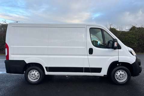 Peugeot Boxer 333 L1 H1 120 ps BlueHdi Professional - Sat Nav & Air Con 10