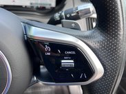 Jaguar E-Pace 2.0 D204 MHEV R-Dynamic SE Auto AWD Euro 6 (s/s) 5dr 46