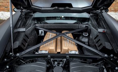 Lamborghini Huracan LP640-4 Performante 26