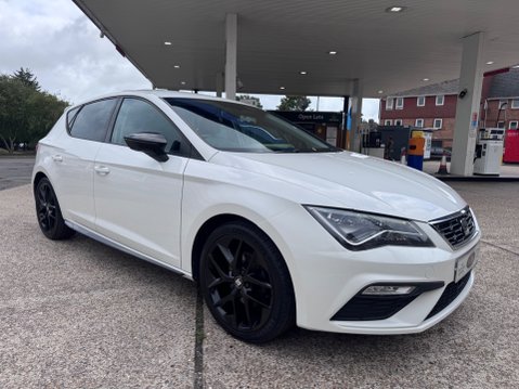 SEAT Leon TSI FR TECHNOLOGY 6