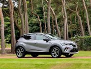Renault Captur TECHNO E-TECH 10