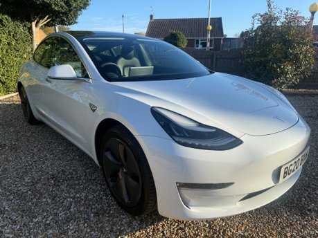 Tesla Model 3 (Dual Motor) Long Range Auto 4WDE 4dr 3