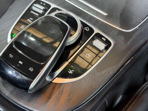 Mercedes-Benz E Class 2.0 E 220 D AMG Line Premium Auto 2dr 39