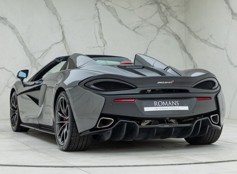 McLaren 570S Spider 15