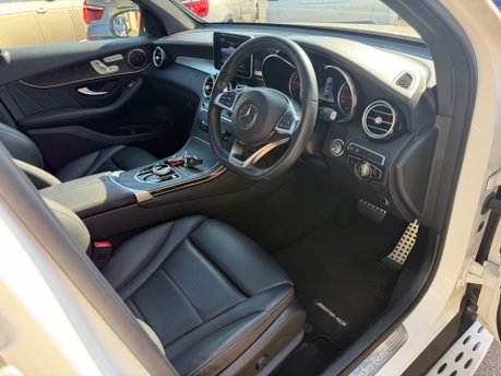 Mercedes-Benz GLC GLC 250 4MATIC AMG LINE PREMIUM 20