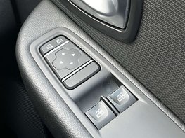 Renault Clio 0.9 Clio Iconic TCe 5dr 51