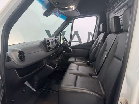 Mercedes-Benz Sprinter 2.0 Sprinter 315 Premium CDi LWB 17