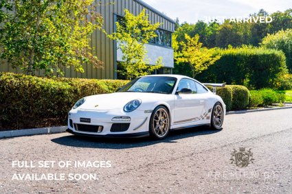 Porsche 911 GT3 RS STUNNING EXAMPLE. WEISS GOLD DECALS. PCCBS. PCM. S/CHRONO. LIFT. 
