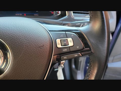 Volkswagen T-Roc SEL TSI EVO 24