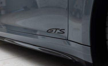 Porsche 911 Targa 4 GTS (992) 45