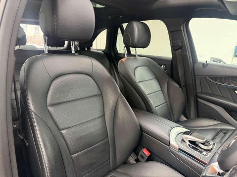 Mercedes-Benz GLC 2.1 GLC220d AMG Line (Premium Plus) SUV 5dr Diesel G-Tronic+ 4MATIC Euro 6 5