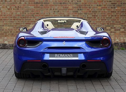 Ferrari 488 Spider 17