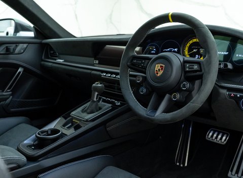 Porsche 911 GT3 RS Weissach (992) 5