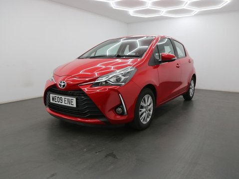 Toyota Yaris 1.5 VVT-i Icon Tech Euro 6 5dr 3
