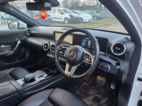 Mercedes-Benz A Class 1.5 A180d Sport (Executive) Hatchback 5dr Diesel 7G-DCT Euro 6 (s/s) (116 p 20