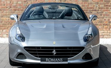 Ferrari California T 6