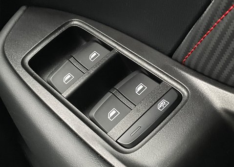 MG ZS EV 72.6 kWh SE 18