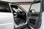 Land Rover Range Rover Sport SVR CARBON EDITION. DEPLOYABLE SIDE STEPS. MATRIX LEDs. CARBON FIBRE ENGINE BAY 13