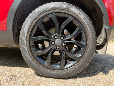 Land Rover Discovery Sport 2.0 TD4 HSE Auto 4WD Euro 6 (s/s) 5dr 32