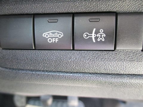 Peugeot 2008 1.2 PureTech Allure Premium Euro 6 (s/s) 5dr 42