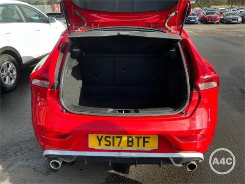 Volvo V40 2.0 D2 R-Design Euro 6 (s/s) 5dr 11