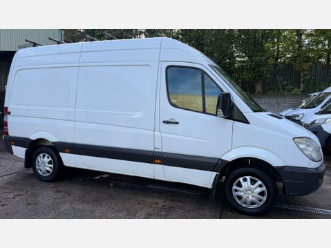 Mercedes-Benz Sprinter 2.1 213 CDi BlueEFFICIENCY Panel Van 4dr Diesel Manual RWD L2 (200 g/km, 12 7