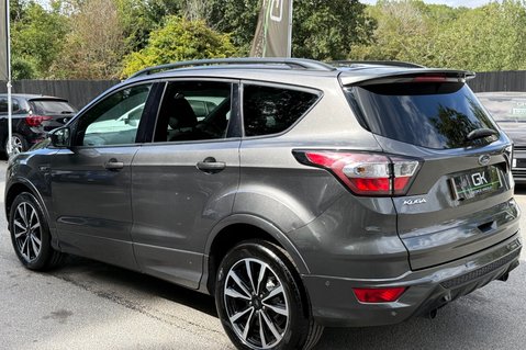 Ford Kuga ST-LINE AUTOMATIC -ONE OWNER- FORD SERVICE HISTORY - APPLE CARPLAY 2