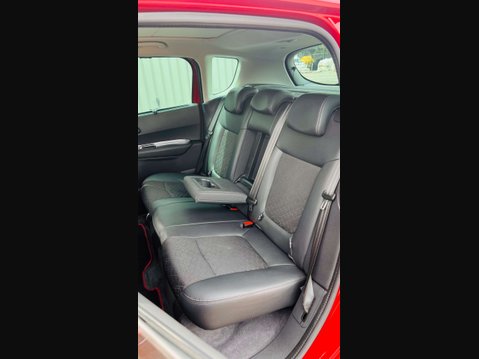 Peugeot 3008 1.6 3008 Allure e-HDi Semi-Auto 5dr 22