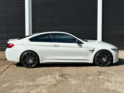 BMW 4 Series M4 COMPETITION 8