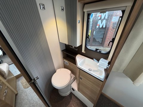 Adria Coral AXESS S 690 SC ISLAND REAR BEDROOM MODEL 19