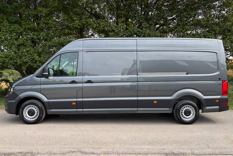 Volkswagen Crafter CR35 L3 H2 140 ps Tdi DSG Trendline Panel Van 7