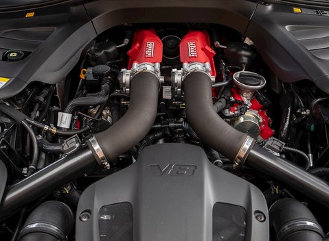 Ferrari GTC4 Lusso T 29