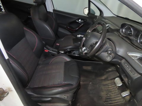 Peugeot 2008 PURETECH S/S GT LINE 9