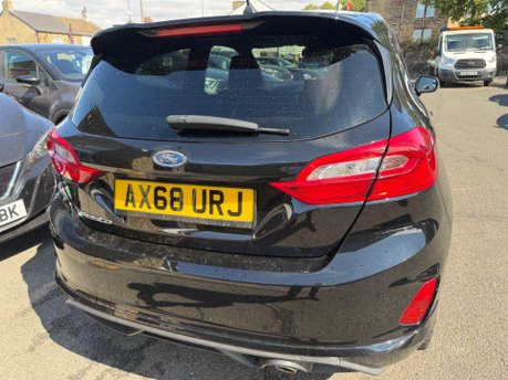 Ford Fiesta ST-LINE 18