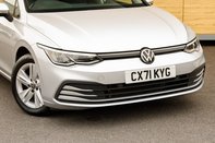 Volkswagen Golf LIFE TSI 10