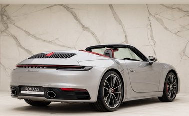 Porsche 911 Carrera 4S Cabriolet (992) 5