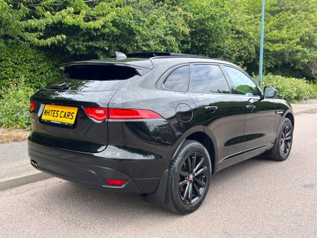 Jaguar F-Pace 2.0 D180 Chequered Flag Auto AWD Euro 6 (s/s) 5dr 3