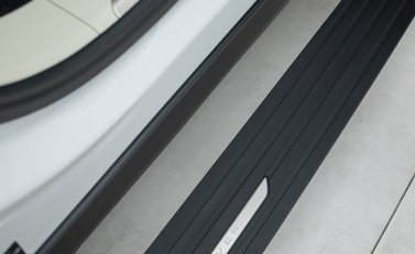 Land Rover Range Rover P440e SE 28