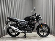 Yamaha YS125 2018 68 PLATE LONG MOT SERVICED ONLY 8K IDEAL LEARNER BIKE 125CC 1