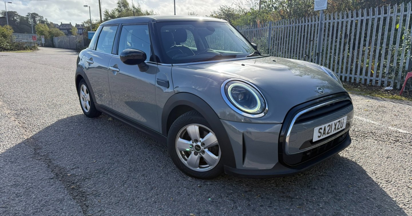 2021 MINI Hatch
