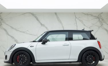 Mini Hatch John Cooper Works Challenge 2