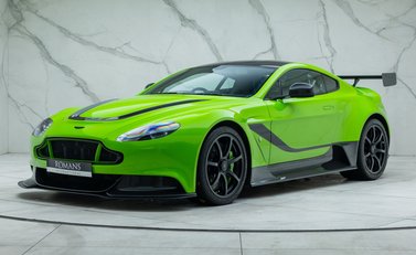 Aston Martin Vantage GT12 1