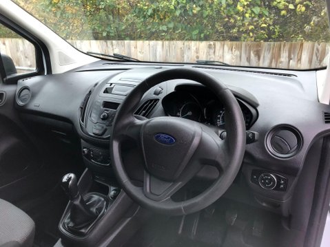Ford Transit Courier BASE TDCI 10