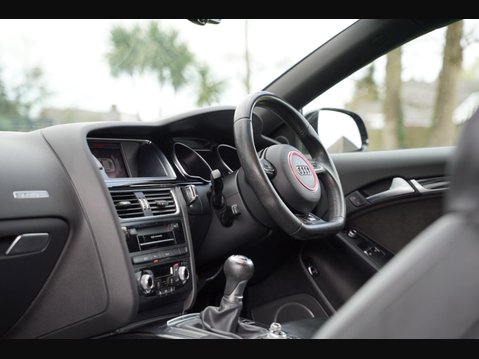 Audi A5 2.0 TDI Black Edition Plus quattro Euro 6 (s/s) 2dr 18